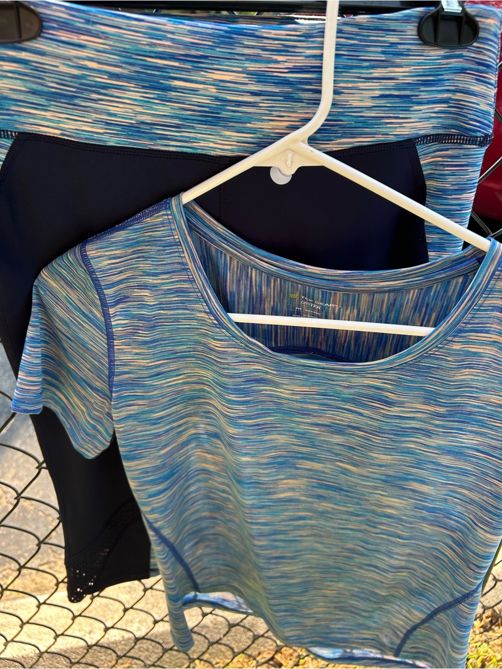 NWOT 2 Piece Active Wear Set, Pants Small Petite, Top Medium Petite
